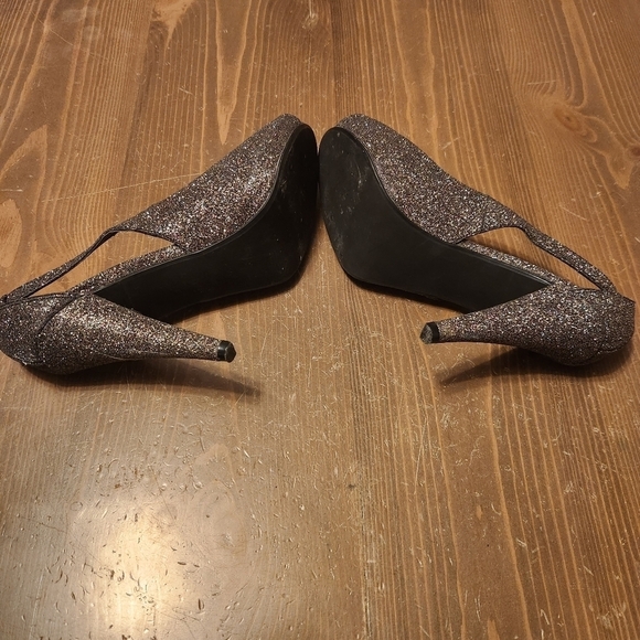 Fergalicious by Fergie Women's Heels Size 7.5M Open Toe Sling Back Mona T 4" - Picture 13 of 16